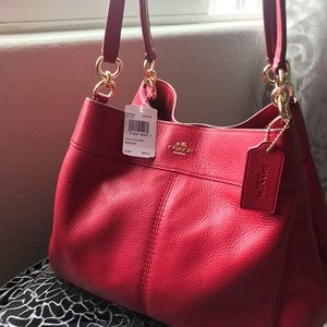 Gorgoeus NWT Red Coach Leather Lexy Purse
